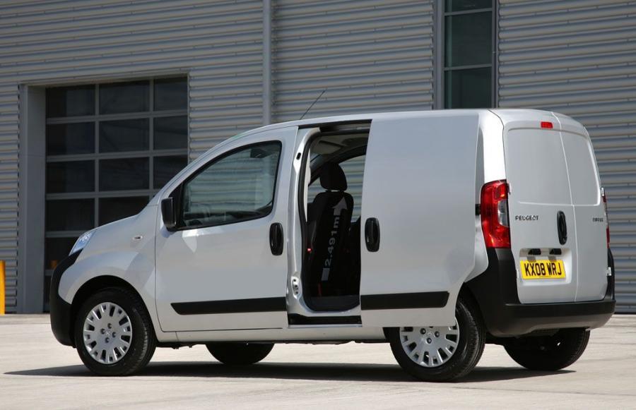  Peugeot Bipper 2008 года  (фото 22 из 93)
